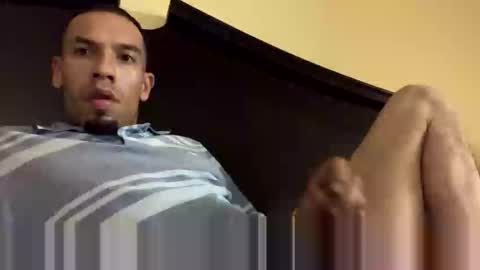 lalo112233vaz online show from 05-12-26, 02:03