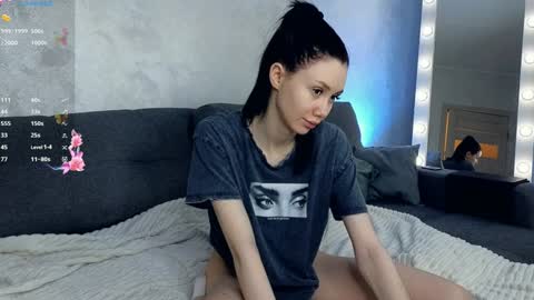 Snapshot of lama_walton chatting on 01-04-25, 01:31 Lama online show from 01-04-25, 01:31