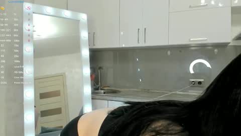 Snapshot of lama_walton chatting on 10-16-25, 02:29 Lama online show from 10-16-25, 02:29