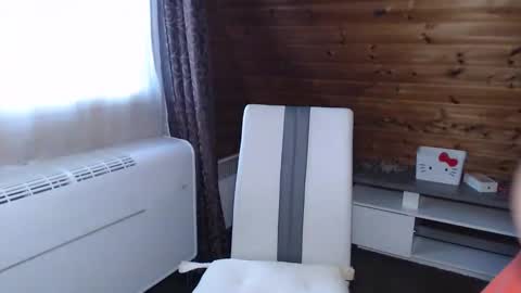 Snapshot of lamadrina006 chatting on 10-17-25, 08:06 LaMadrina006 online show from 10-17-25, 08:06