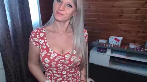 LaMadrina006 online show from 02-25-26, 11:09