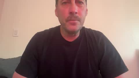 Snapshot of lampin1 chatting on 11-12-25, 05:57 lampin1 online show from 11-12-25, 05:57