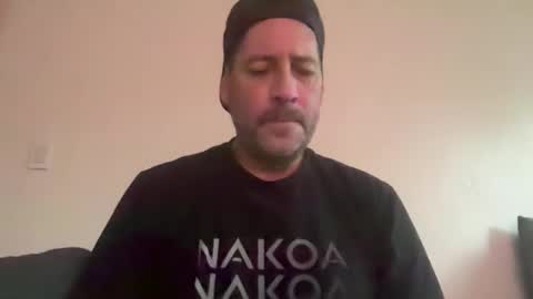 Snapshot of lampin1 chatting on 11-14-25, 05:44 lampin1 online show from 11-14-25, 05:44