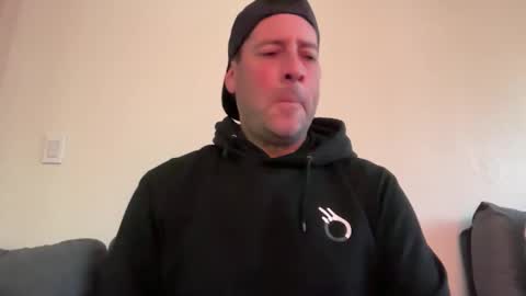 Snapshot of lampin1 chatting on 02-08-26, 06:11 lampin1 online show from 02-08-26, 06:11