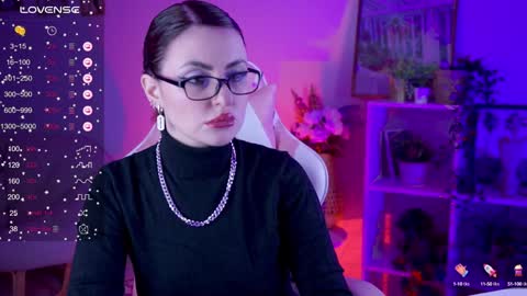 just call me Lana  and her security online show from 12-15-24, 05:53