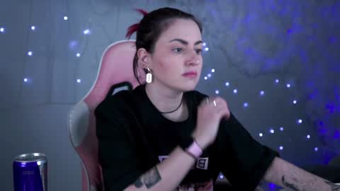 just call me Lana  and her security online show from 01-26-25, 11:06