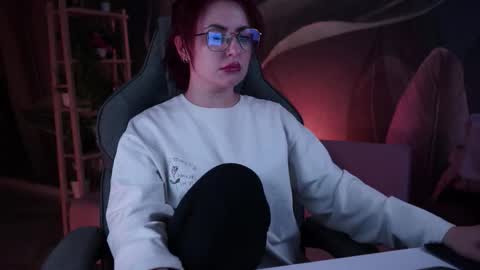 just call me Lana  and her security online show from 10-25-25, 11:07