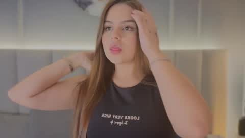 Lana online show from 09-29-25, 12:16