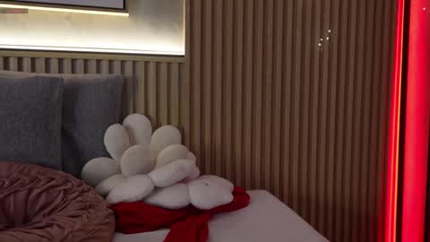 lana_lann online show from 06-08-26, 04:24