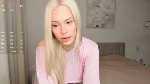Snapshot of lana_mazy chatting on 10-22-25, 03:51 Lana online show from 10-22-25, 03:51