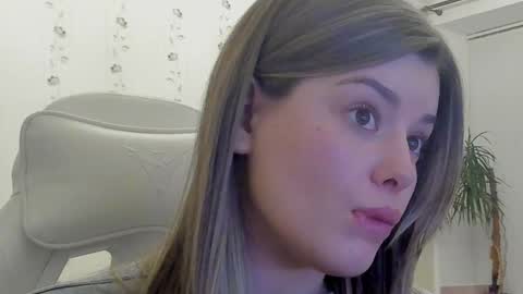 Alana online show from 01-25-25, 07:39