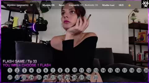 Snapshot of lana_the_virus chatting on 10-01-25, 01:39 Lana The Virus online show from 10-01-25, 01:39