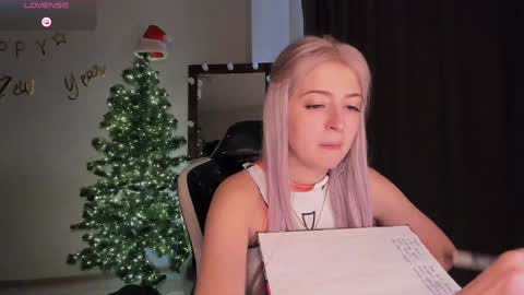 Lana online show from 12-02-24, 11:01