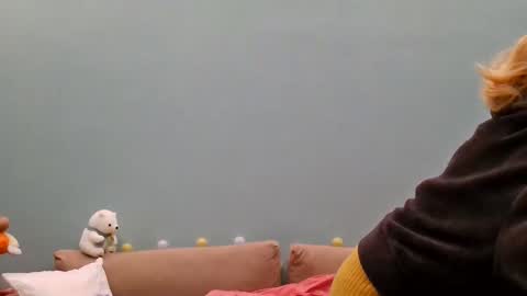 Lana online show from 04-01-26, 05:08