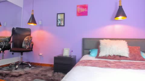 Snapshot of lanablake_ chatting on 02-18-26, 12:01 Lana Blake online show from 02-18-26, 12:01