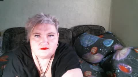 lanacat555 online show from 04-11-26, 03:00