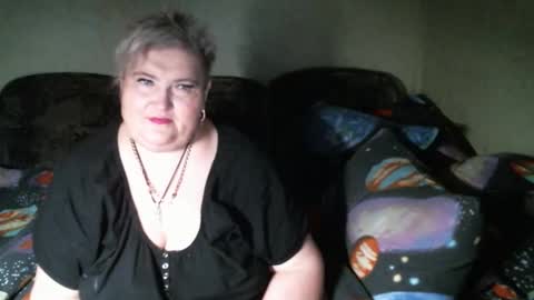 lanacat555 online show from 04-12-26, 01:43