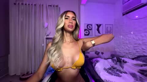 Lana online show from 05-04-26, 10:39
