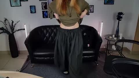 lana online show from 06-18-26, 11:14