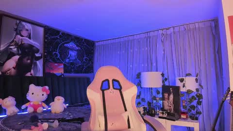 L A N A  online show from 01-04-25, 02:46