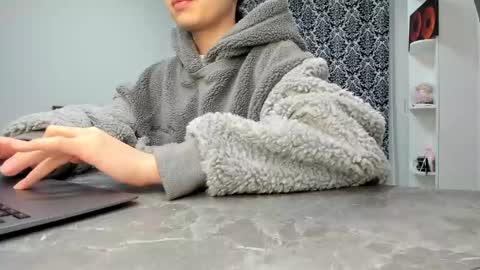 Snapshot of lanalandd chatting on 12-13-24, 03:21 Lana online show from 12-13-24, 03:21