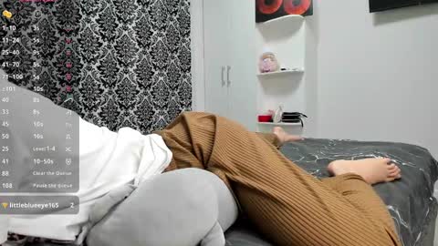 Snapshot of lanalandd chatting on 01-10-25, 06:28 Lana online show from 01-10-25, 06:28