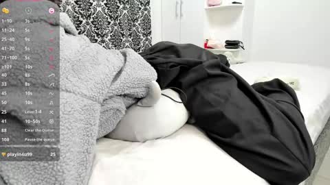 Snapshot of lanalandd chatting on 01-22-25, 03:07 Lana online show from 01-22-25, 03:07