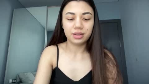 Lana online show from 12-04-25, 12:36