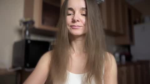 Snapshot of lanaloulou chatting on 12-02-24, 10:12 Lana online show from 12-02-24, 10:12