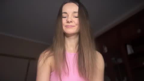 Snapshot of lanaloulou chatting on 01-06-25, 01:53 Lana online show from 01-06-25, 01:53