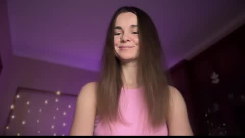 Snapshot of lanaloulou chatting on 01-11-25, 10:29 Lana online show from 01-11-25, 10:29