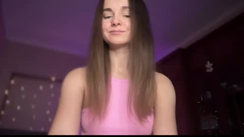 Snapshot of lanaloulou chatting on 01-12-25, 08:03 Lana online show from 01-12-25, 08:03