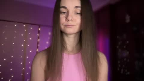 Snapshot of lanaloulou chatting on 01-19-25, 10:39 Lana online show from 01-19-25, 10:39