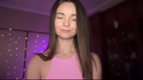 Snapshot of lanaloulou chatting on 01-28-25, 10:34 Lana online show from 01-28-25, 10:34