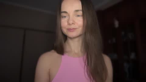 Snapshot of lanaloulou chatting on 02-01-25, 02:05 Lana online show from 02-01-25, 02:05