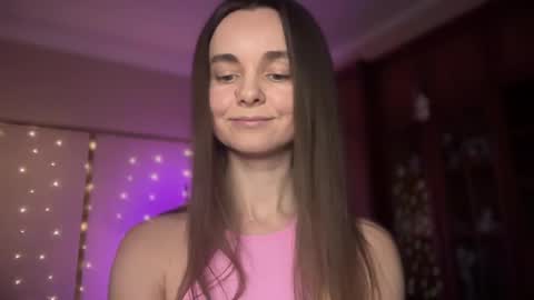 Snapshot of lanaloulou chatting on 02-09-25, 02:17 Lana online show from 02-09-25, 02:17