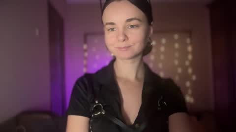 Snapshot of lanaloulou chatting on 09-14-25, 11:37 Lana online show from 09-14-25, 11:37