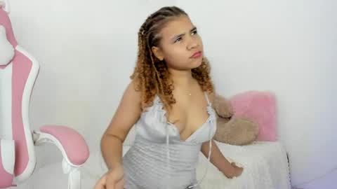 Lana  online show from 01-31-25, 01:54