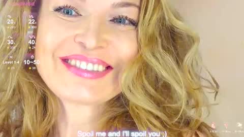 Snapshot of lanavibes chatting on 11-27-25, 05:48 lanavibes online show from 11-27-25, 05:48