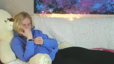 LanaviSmith online show from 11-06-25, 06:03