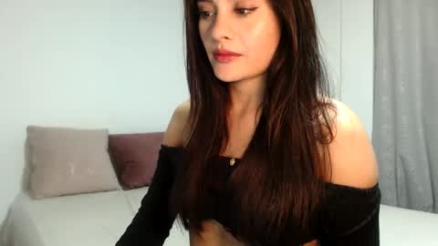 lanawinters1 online show from 03-10-26, 03:33