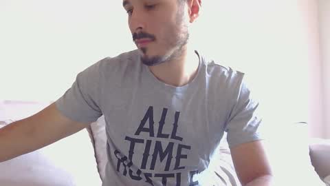 Snapshot of lanchux18 chatting on 03-04-26, 11:38 Lanchux18 online show from 03-04-26, 11:38