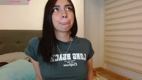 Snapshot of lania_spencer2 chatting on 02-13-25, 07:31 Valen and George online show from 02-13-25, 07:31