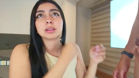 Snapshot of lania_spencer2 chatting on 09-15-25, 02:44 Valen and George online show from 09-15-25, 02:44