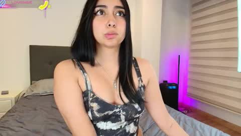 Snapshot of lania_spencer2 chatting on 10-20-25, 02:34 Valen and George online show from 10-20-25, 02:34