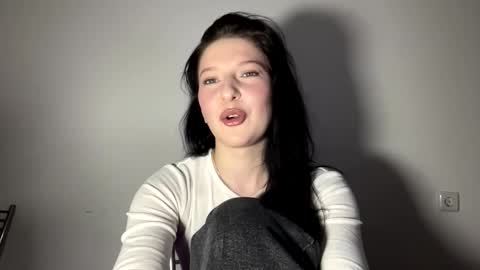 Sarah online show from 01-17-26, 03:17