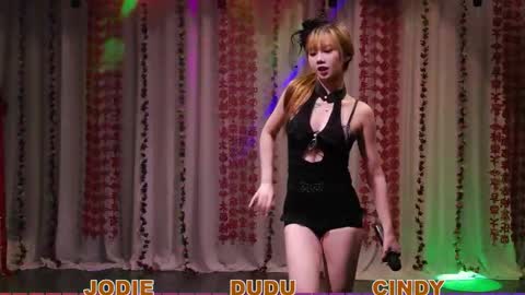 Snapshot of lankwaifong_cindy chatting on 03-25-26, 02:39 lankwaifong_cindy online show from 03-25-26, 02:39