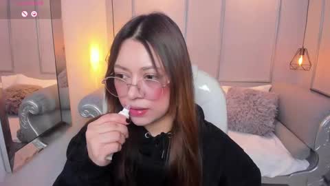 Lanna online show from 10-08-25, 11:41