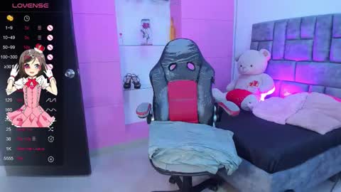 lanna1_ online show from 10-10-25, 01:43