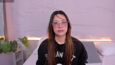 Lanna online show from 02-21-26, 11:33